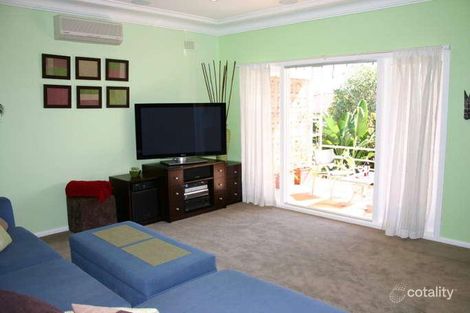 Property photo of 15 Hillcrest Place North Manly NSW 2100