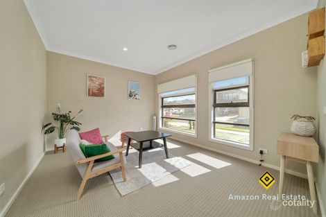Property photo of 33 Ferguson Drive Tarneit VIC 3029