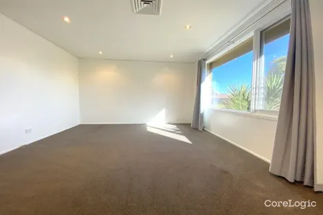 Property photo of 2 Jacaranda Avenue Bradbury NSW 2560
