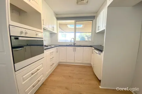 Property photo of 2 Jacaranda Avenue Bradbury NSW 2560