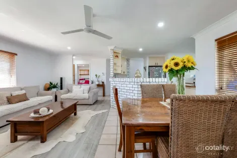 Property photo of 53 Hilltop Parade Avoca QLD 4670