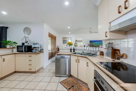 Property photo of 53 Hilltop Parade Avoca QLD 4670