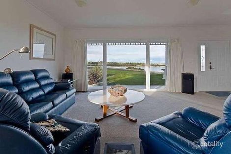 Property photo of 25 Mackay Crescent Warrnambool VIC 3280