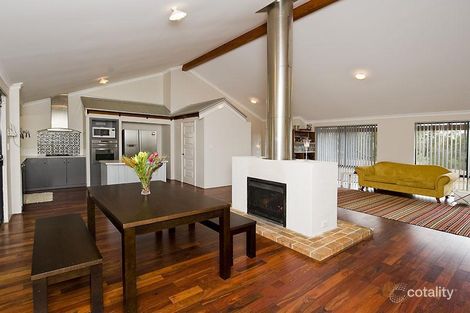 Property photo of 2 Hitchens Grove Bedfordale WA 6112