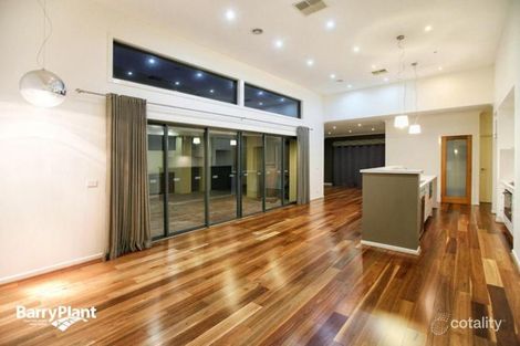 Property photo of 10 Fletcher Road Craigieburn VIC 3064