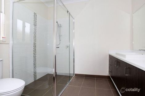 Property photo of 122 Fiorelli Boulevard Cranbourne East VIC 3977