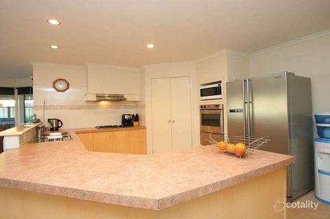 Property photo of 6 Ridgeway Melton West VIC 3337