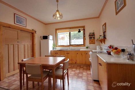 Property photo of 8 Lapthorne Close Don TAS 7310