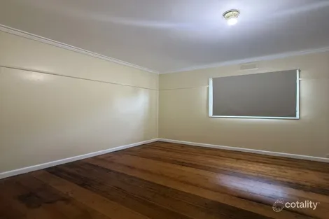 Property photo of 32 Cranbourne Avenue Sunshine North VIC 3020