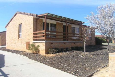 Property photo of 2/2 Lazarus Crescent Queanbeyan West NSW 2620