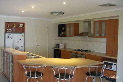 Property photo of 3 Georgia Place Keysborough VIC 3173