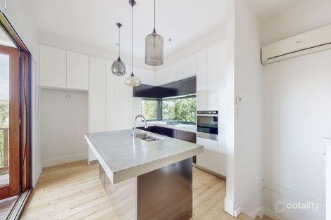 Property photo of 26 Myrnong Crescent Ascot Vale VIC 3032