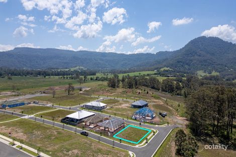 1 Eumundi Ave, Badagarang, NSW 2540