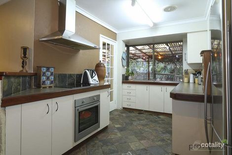 Property photo of 3 Cunnold Close Pickering Brook WA 6076