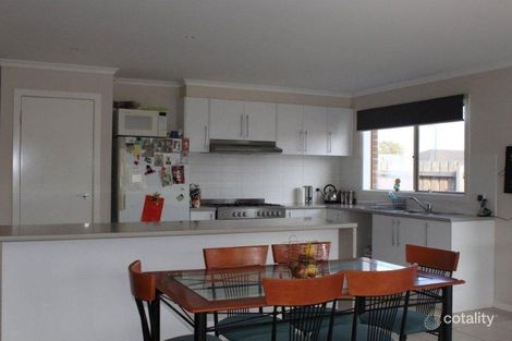 Property photo of 9 Bellbrae Crescent Cranbourne West VIC 3977