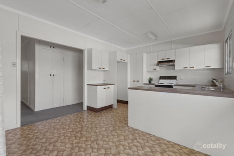Property photo of 90 Irwin Terrace Oxley QLD 4075