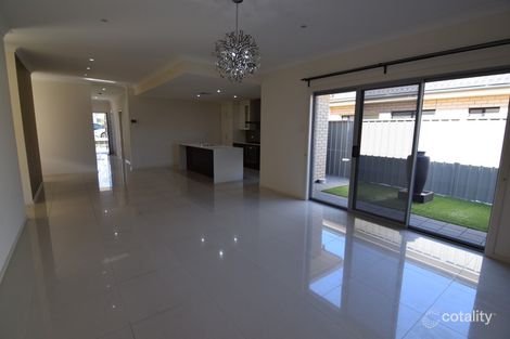 Property photo of 8 Orbit Court Woodcroft SA 5162