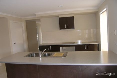 Property photo of 10 Drysdale Crescent Point Cook VIC 3030