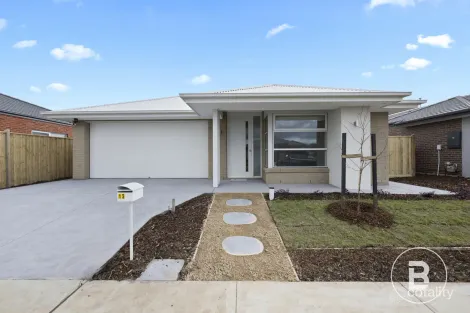 Property photo of 13 Paradiski Chase Winter Valley VIC 3358
