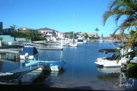 Property photo of 17 Huon Crescent Runaway Bay QLD 4216