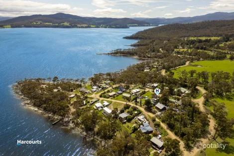 Property photo of 18 Sandrock Loop Abels Bay TAS 7112