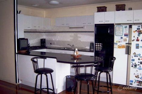 Property photo of 14 Allden Avenue Labrador QLD 4215