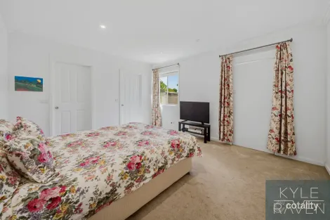 Property photo of 1 Batchelor Crescent Wangaratta VIC 3677