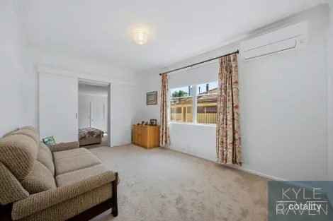 Property photo of 1 Batchelor Crescent Wangaratta VIC 3677