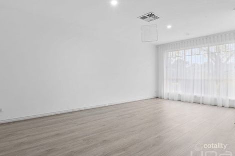Property photo of 14 Stanley Crescent Brookfield VIC 3338