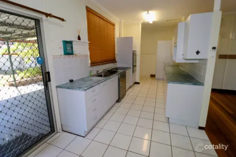 24 Bougainville St, Soldiers Hill, QLD 4825