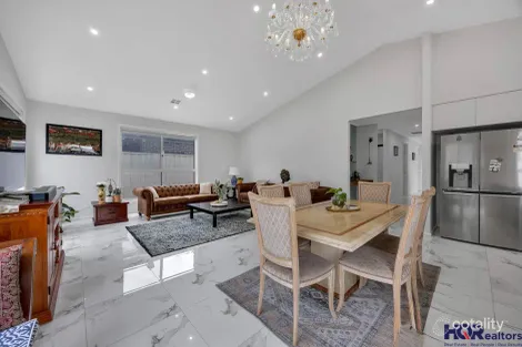 Property photo of 18 Geller Circuit Tarneit VIC 3029