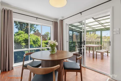 Property photo of 39 Bailey Place Yarralumla ACT 2600