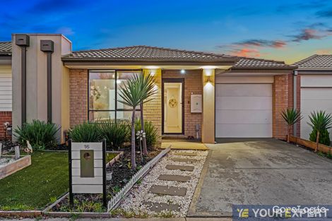 Property photo of 16 Portrait Place Clyde North VIC 3978