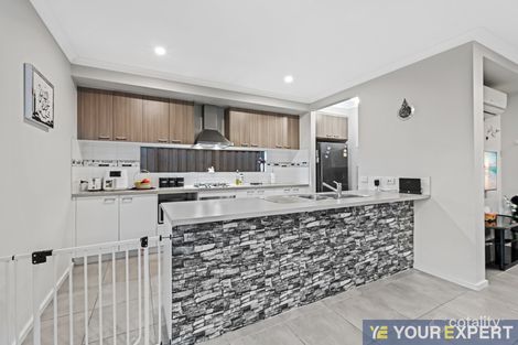 Property photo of 16 Portrait Place Clyde North VIC 3978