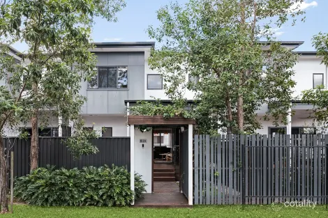 Property photo of 8/21 Kersley Road Kenmore QLD 4069