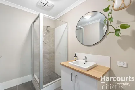 Property photo of 137 Strinesdale Boulevard Aveley WA 6069