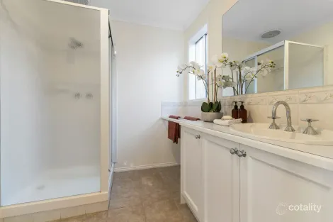 Property photo of 26 Landhill Close Langwarrin VIC 3910