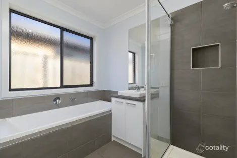 Property photo of 18 Georgia Way Hastings VIC 3915