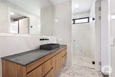 Property photo of 16 Quirinal Crescent Seven Hills QLD 4170