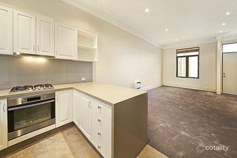 Property photo of 8/56 Beach Road Hampton VIC 3188