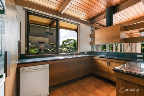 Property photo of 32 Caithness Crescent Glen Waverley VIC 3150
