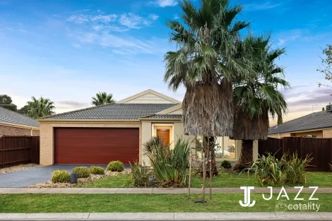 2 Ribbon Cl, Point Cook, VIC 3030
