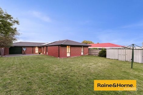 Property photo of 74 The Parkway Hampton Park VIC 3976