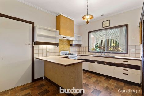 Property photo of 21 McLaurin Road Carnegie VIC 3163