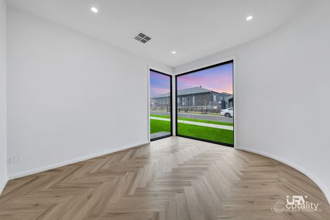 Property photo of 6 Caseys Way Donnybrook VIC 3064