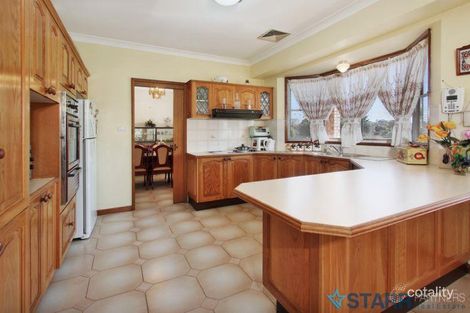 Property photo of 15 Castlereagh Street Bossley Park NSW 2176