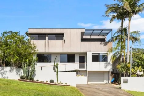 40 Forresters Beach Rd, Forresters Beach, NSW 2260