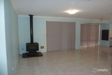 Property photo of 32 Forest Lakes Drive Thornlie WA 6108