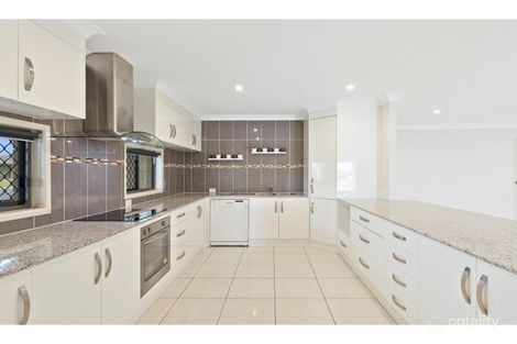 Property photo of 23 Broadhurst Drive Gracemere QLD 4702