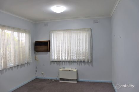 Property photo of 30 Shanahan Parade Newborough VIC 3825